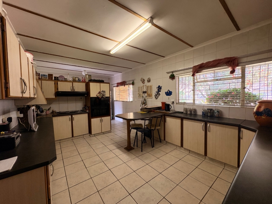 4 Bedroom Property for Sale in Flamwood North West